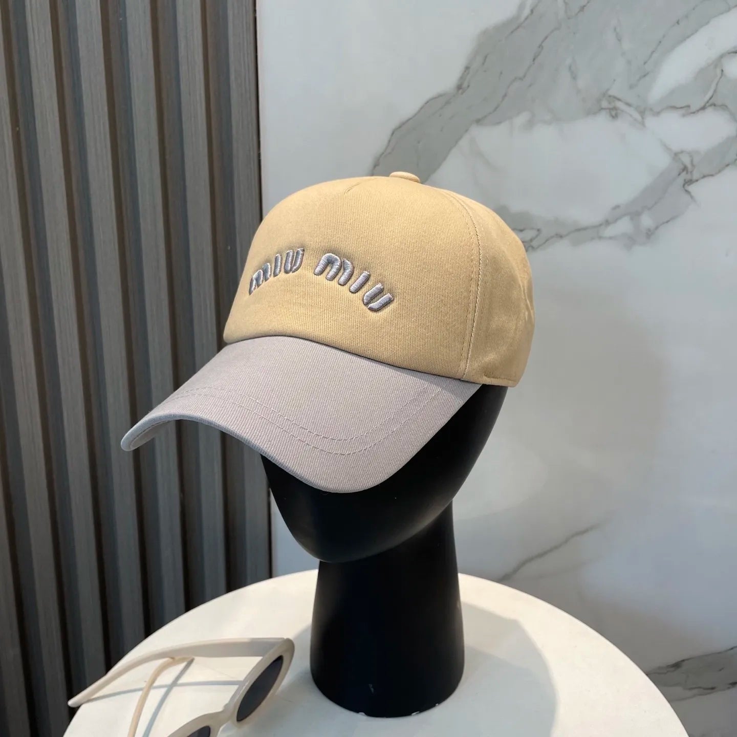 M1Q45A18 Popular  hats