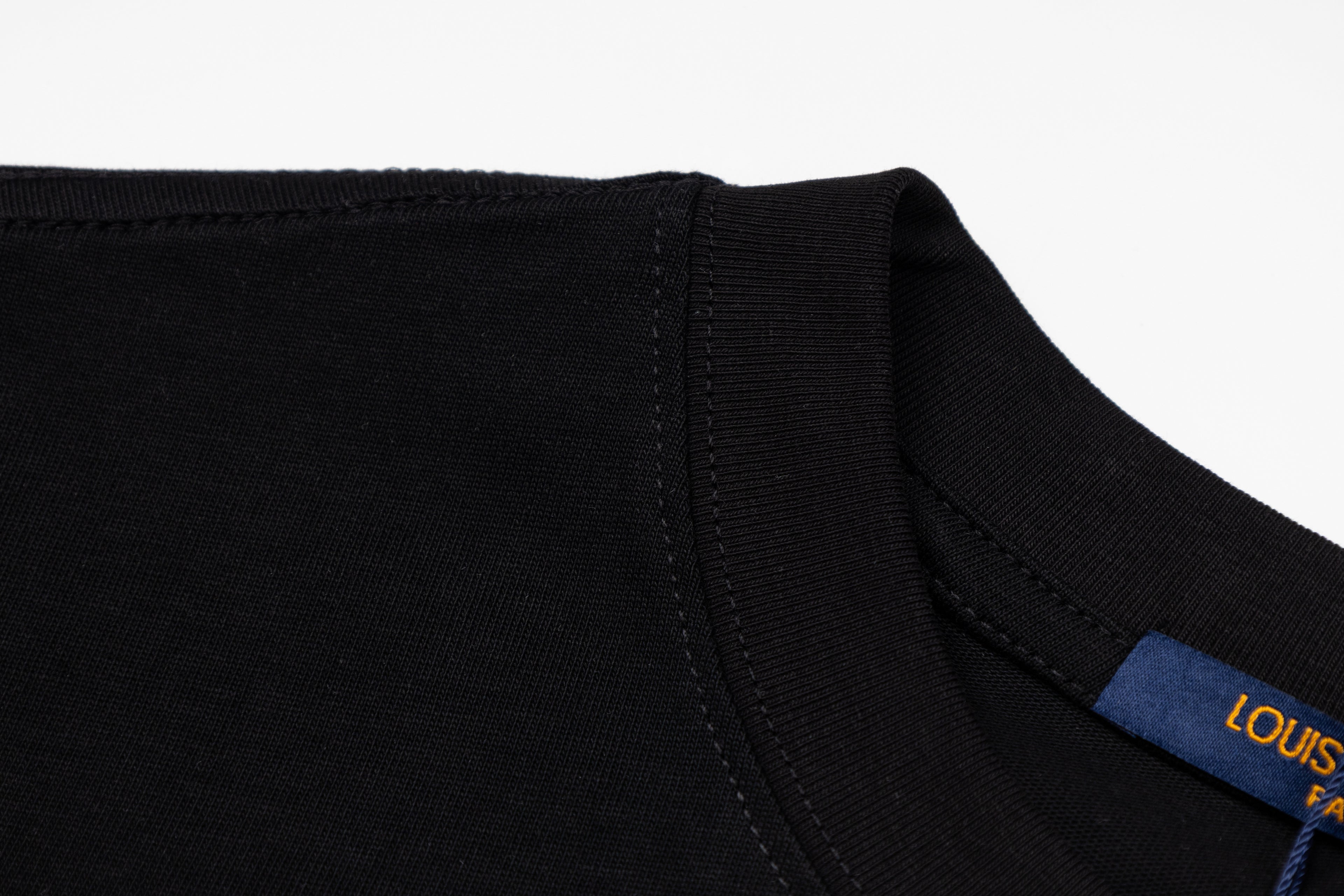 U1R76E36 Popular T-shirts