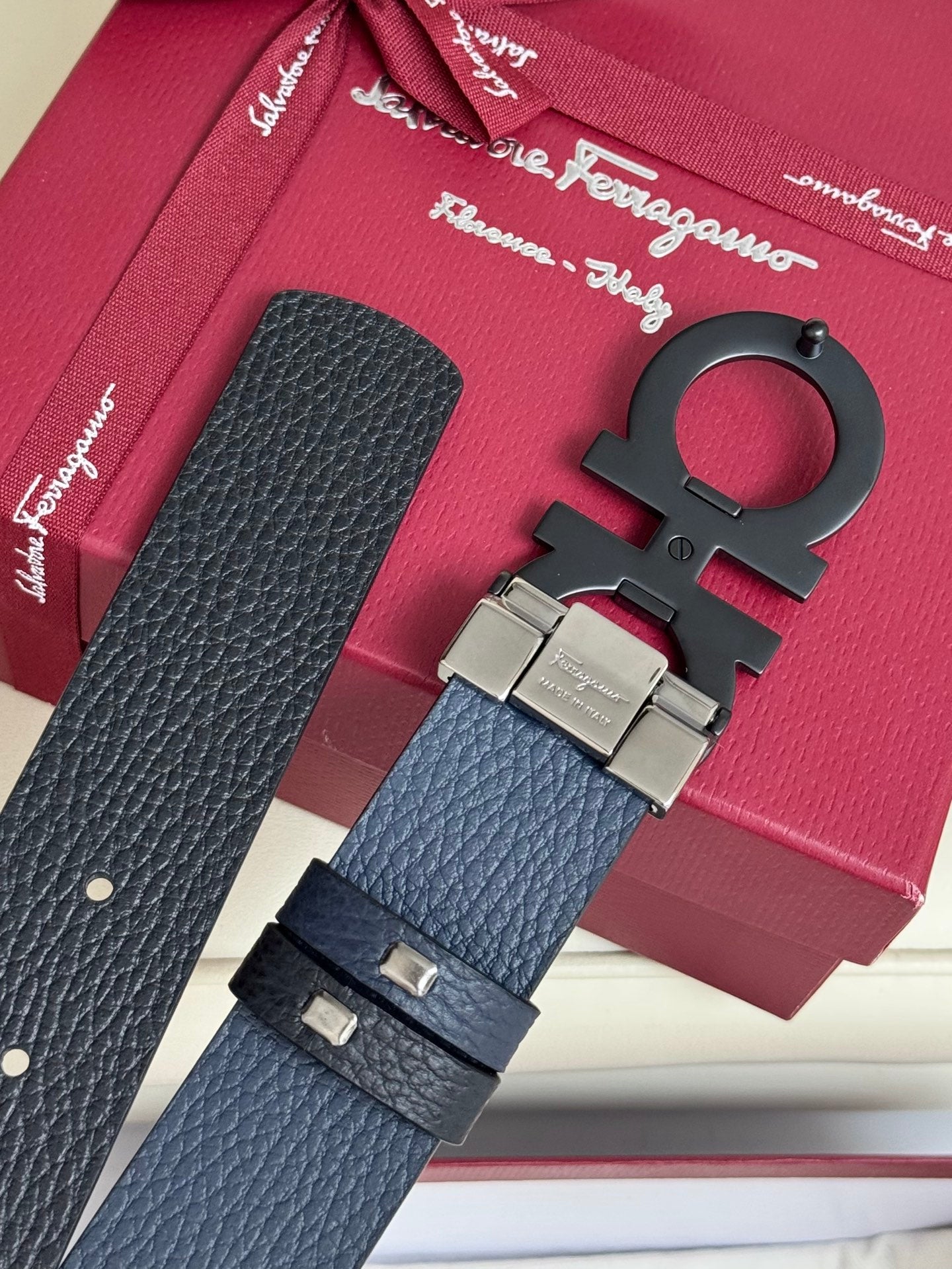 P1Q115A12 Popular High quality belt With full package