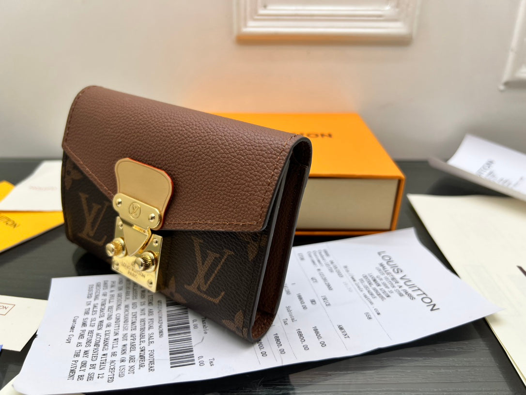 B1N55E43 Popular  leather wallets