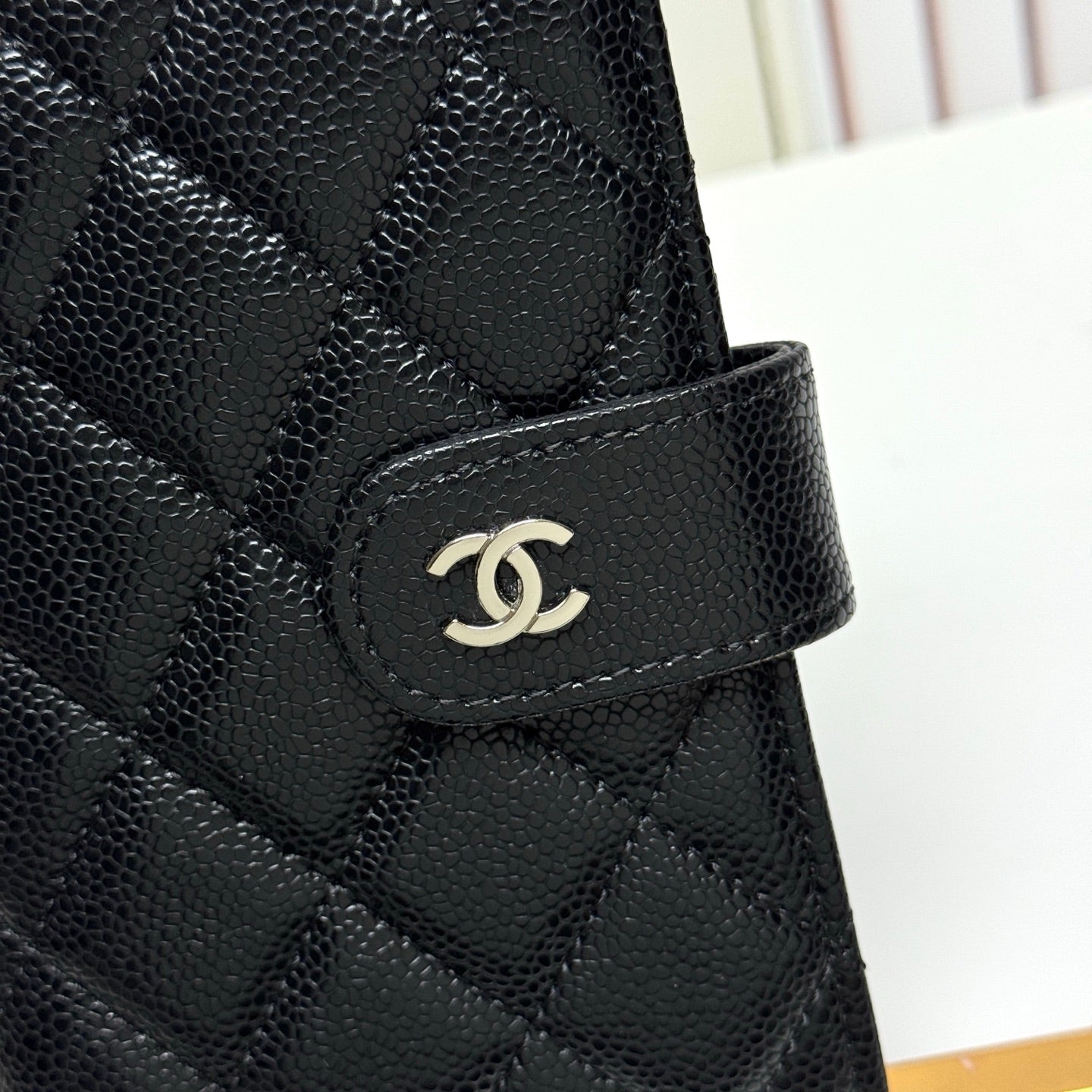 B1P36C126 Popular leather bag