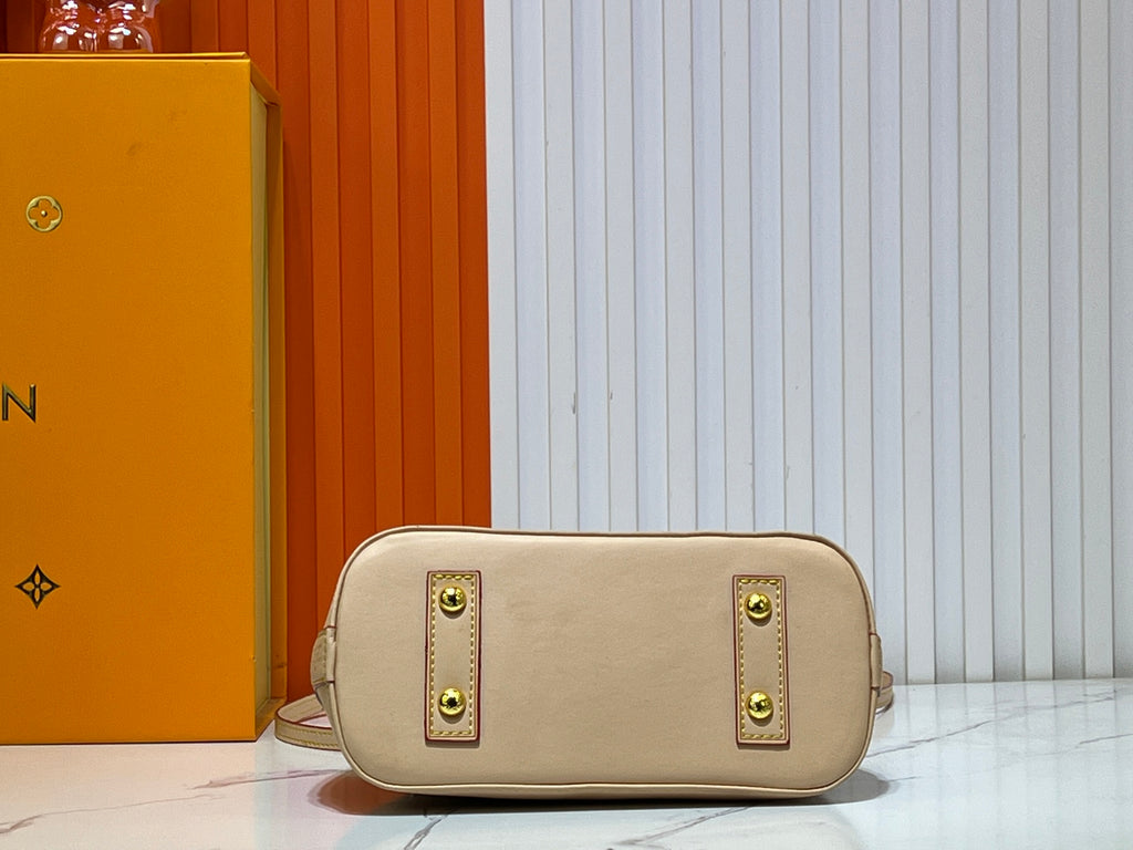 B1P46E85 Popular leather bag