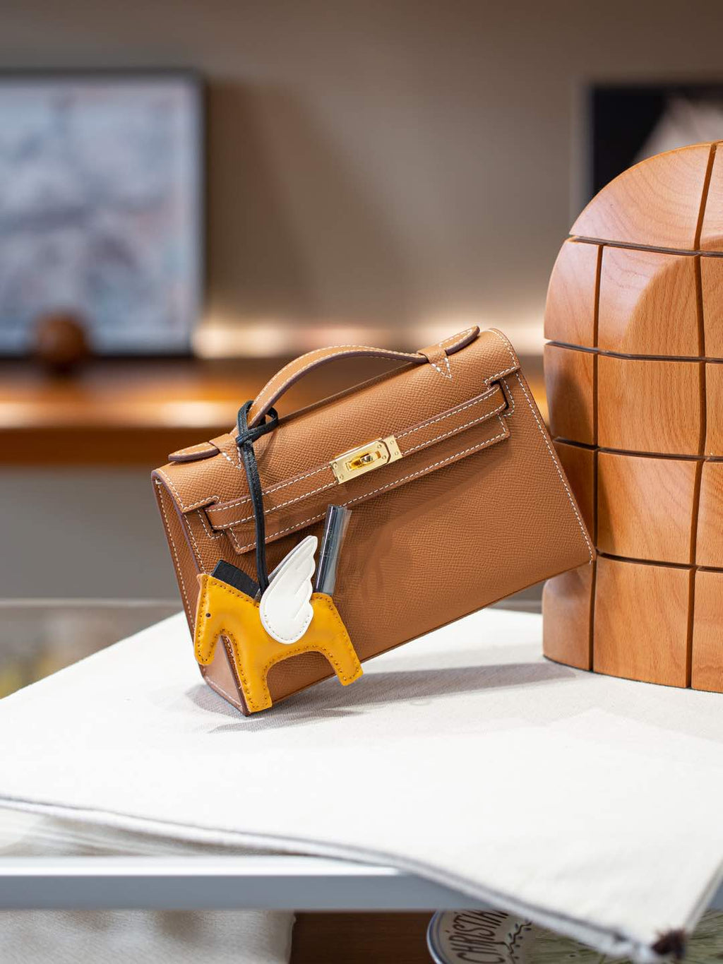 B1R66A6 Popular leather bag
