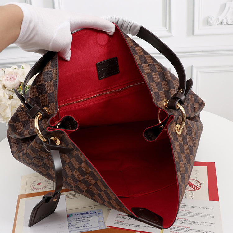 B1P11E84 Popular leather bag 