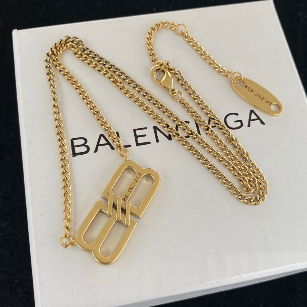 X1Q85J352X Popular Necklaces