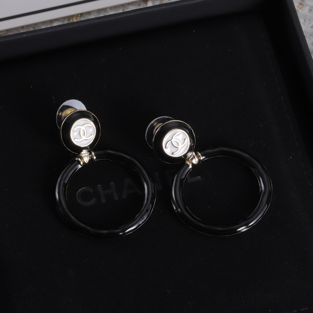 X1Z54C307E Popular Earrings
