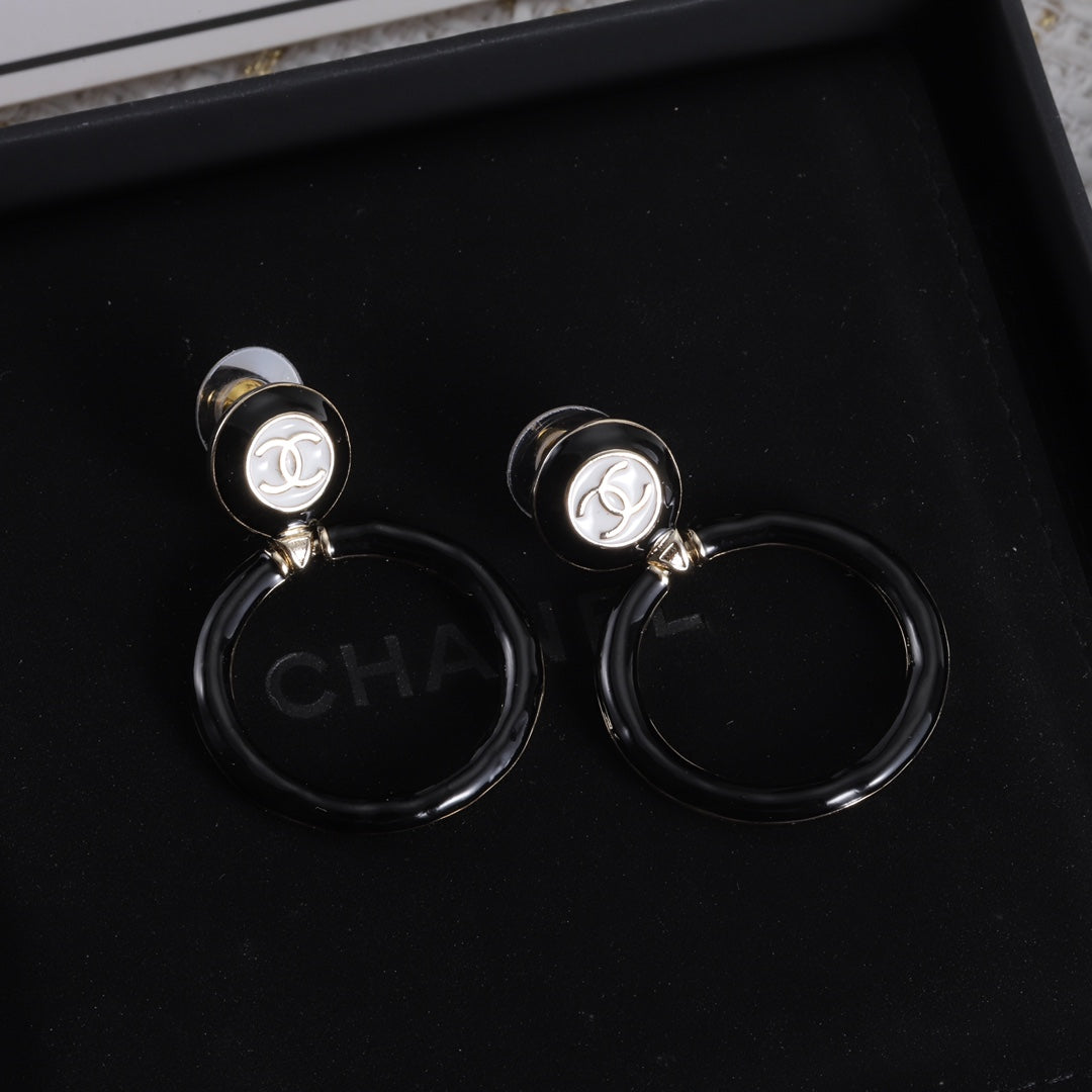 X1Z54C307E Popular Earrings