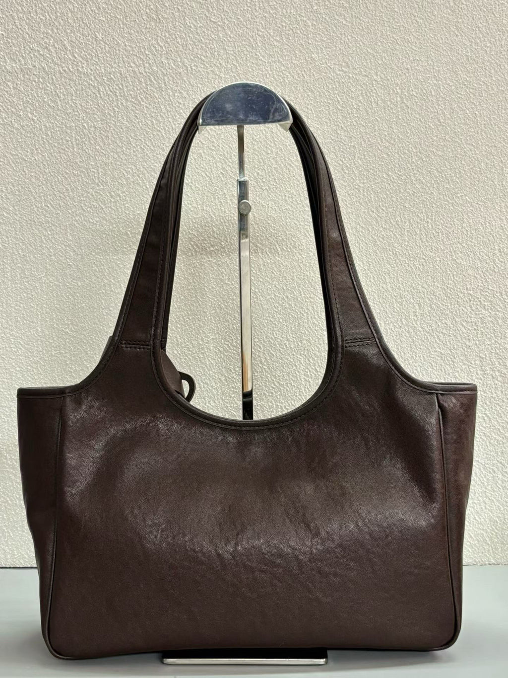 B1N36J12 Popular leather bag
