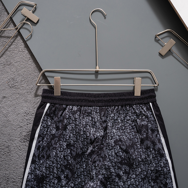 U1N36D5 Popular shorts