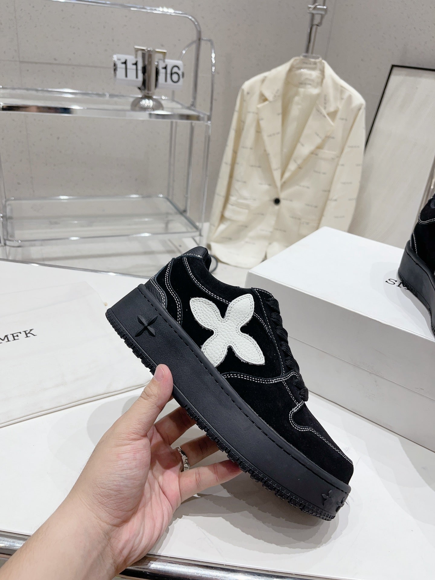Z1Q105A345 Popular  Shoes
