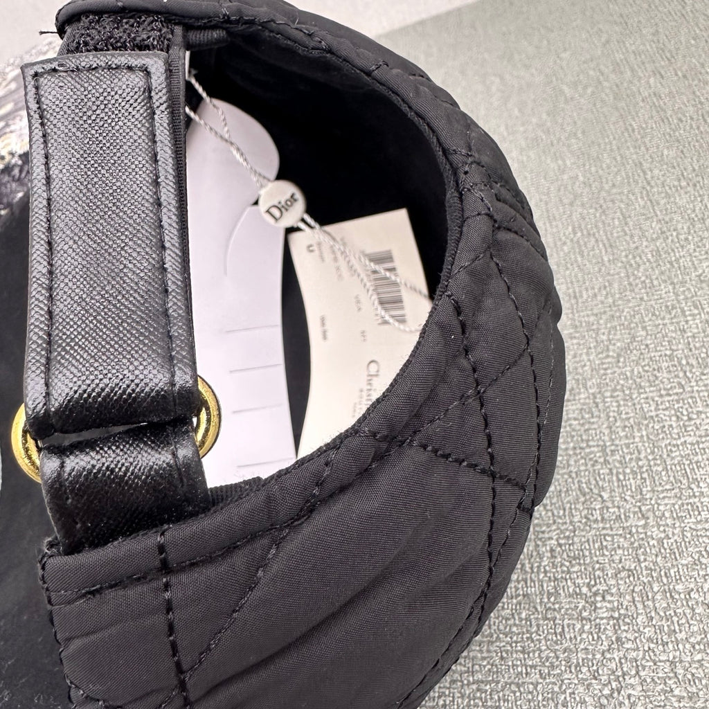 M1Q105D109 Popular hats