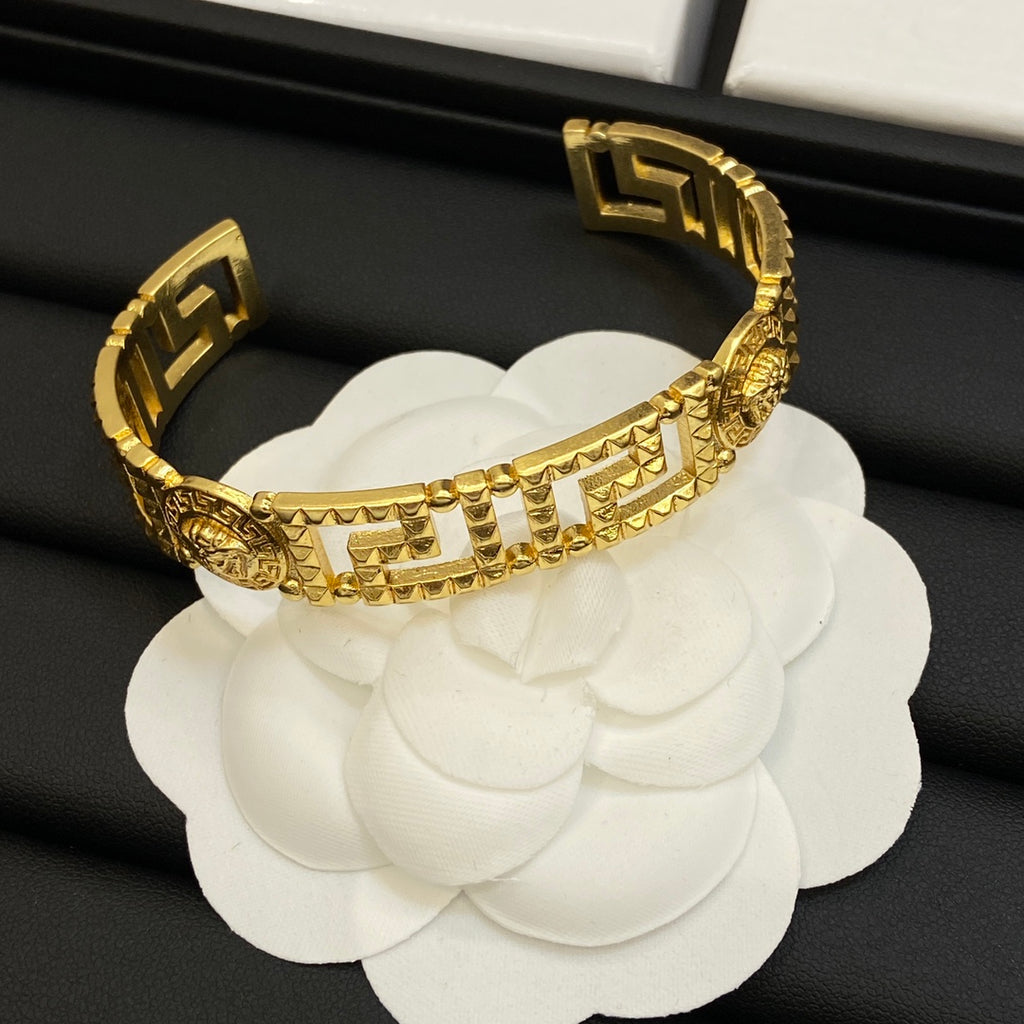 X1N63V61K  Popular bracelet