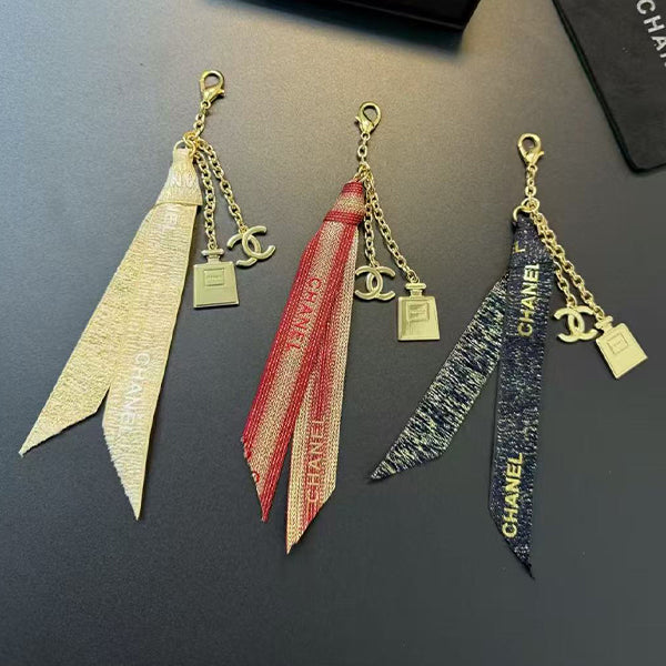 A1R76C33 Popular bag 's charms accessories