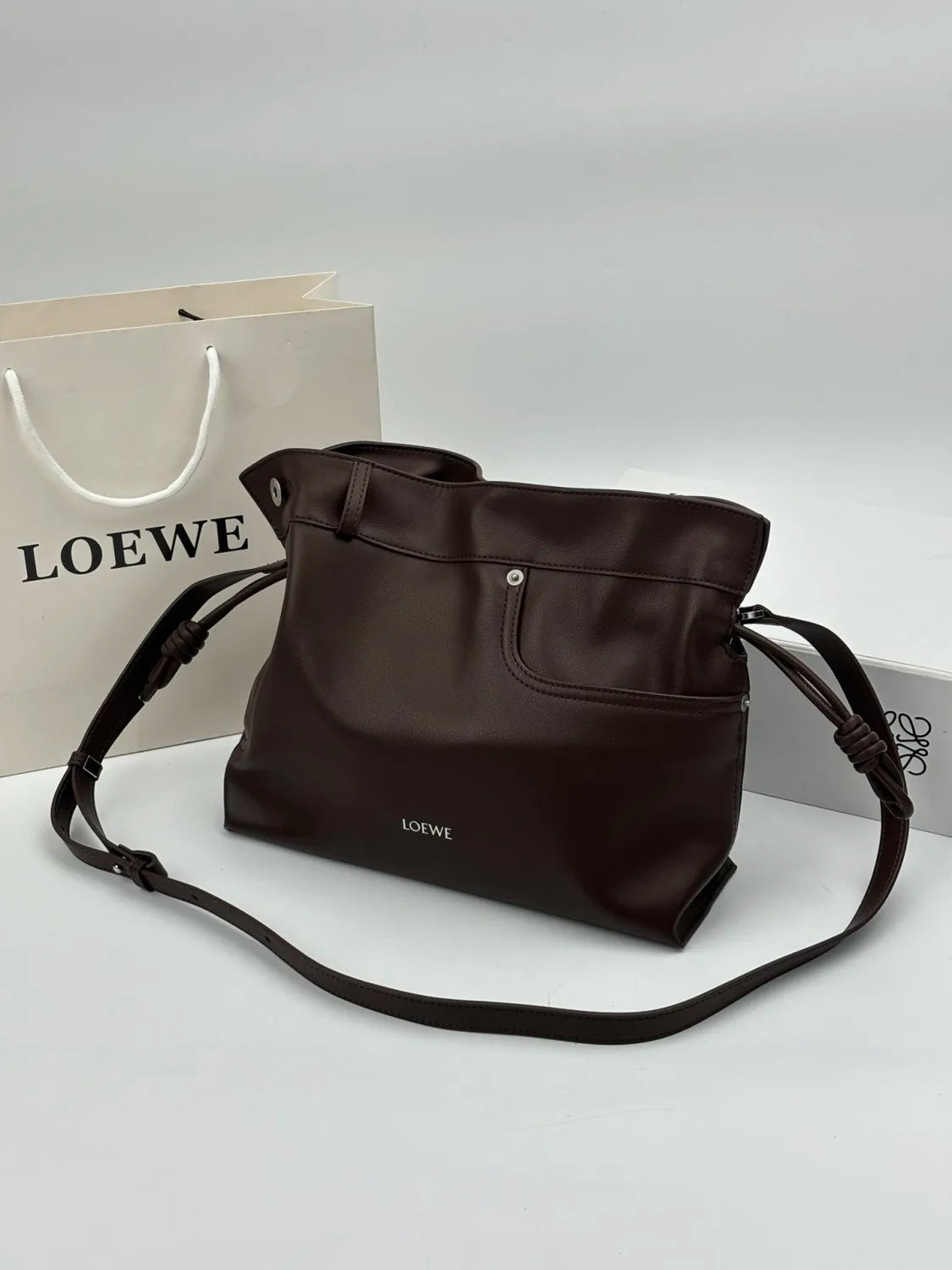 B1P36A47 Popular leather bag