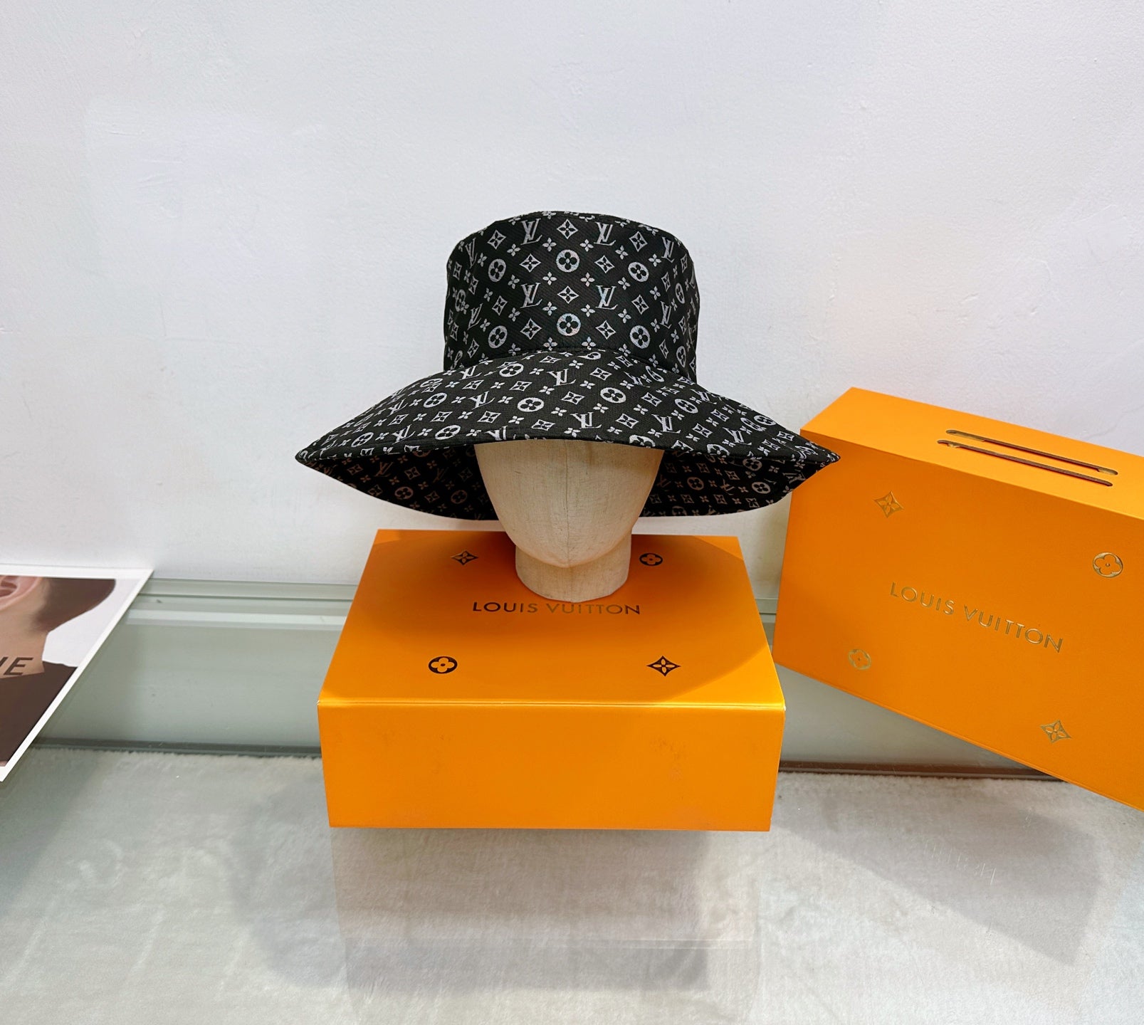 M1R76E19 Popular hats