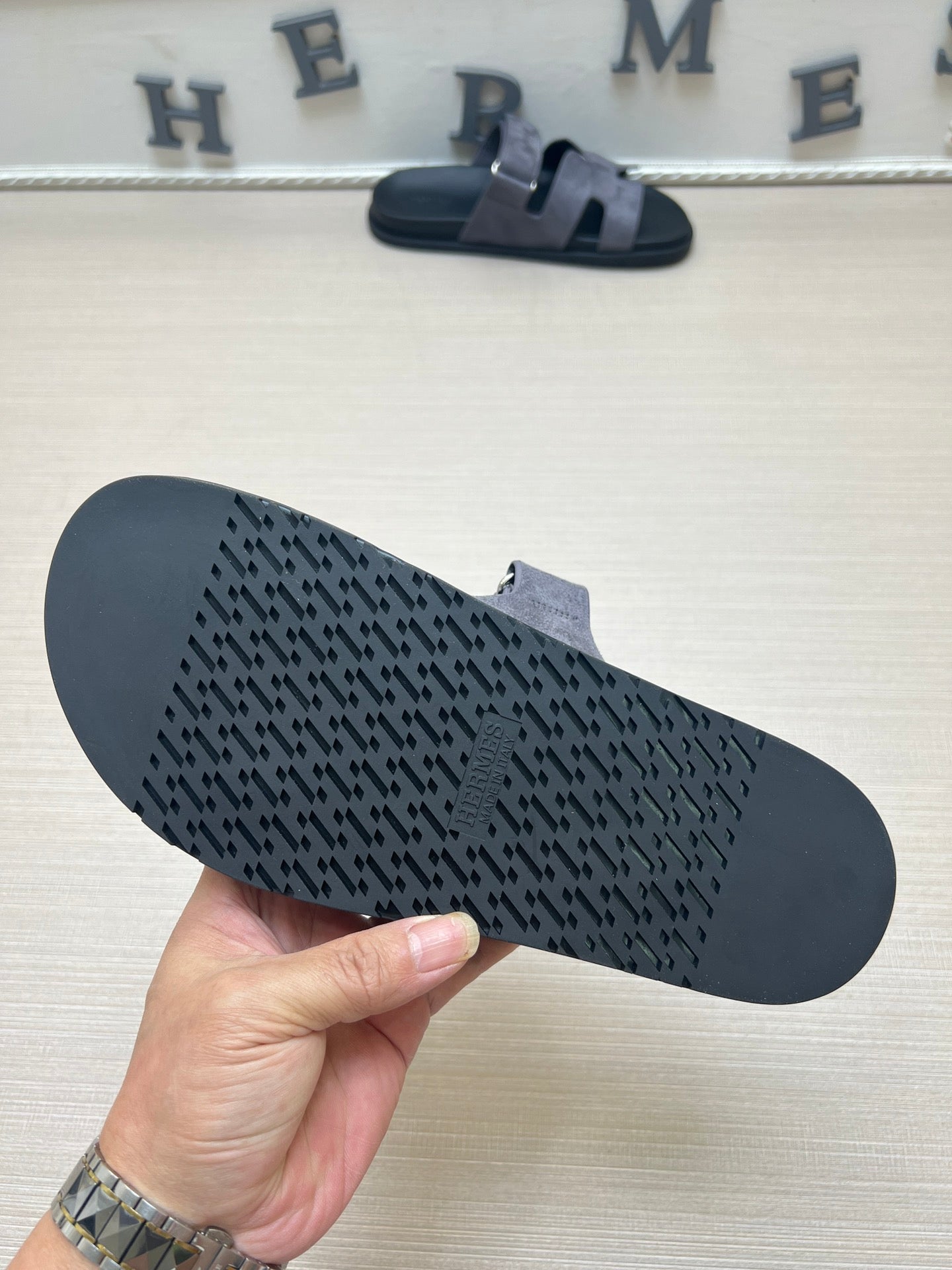 Z5R35H6  Popular Slippers shoes