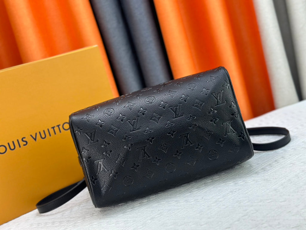 B1N55E23 Popular    Purse bags