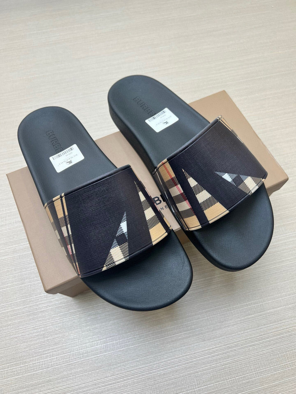 Z5Z35R251 Popular Slippers