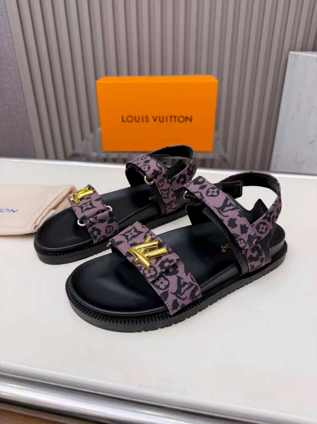 Z2P36E16 Popular high-quality Shoes