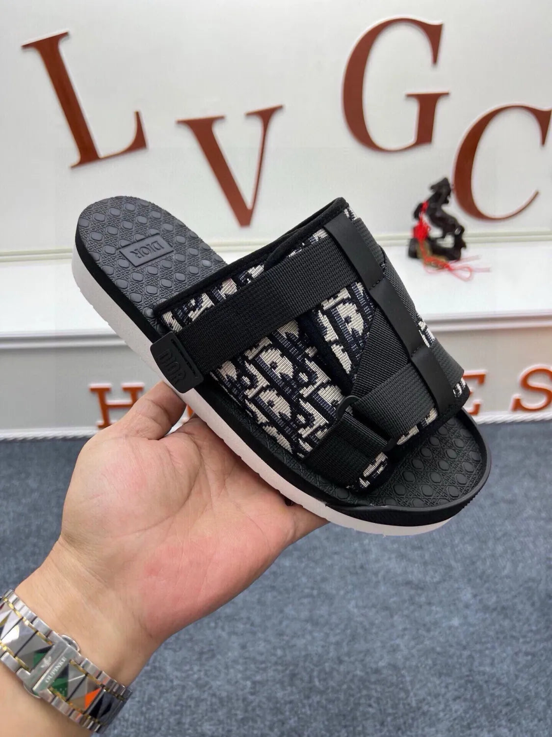 Z5Z35D305 Popular Slippers