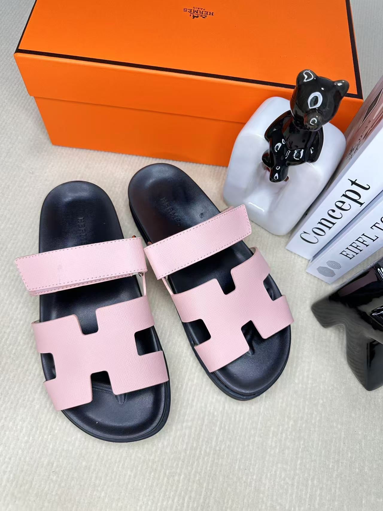 Z2Q55H28 Popular leather shoes