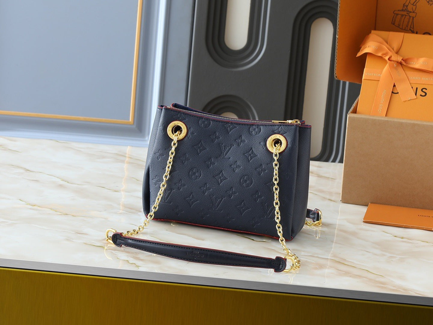 B1P36E75 Popular leather bag