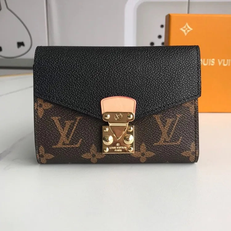 B1P20E10 Popular leather wallets