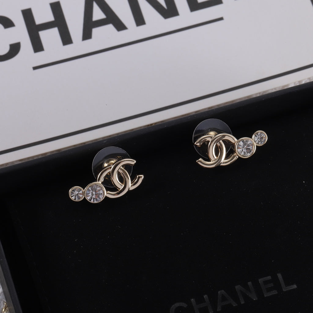 X1Z94C1081E Popular  Earrings