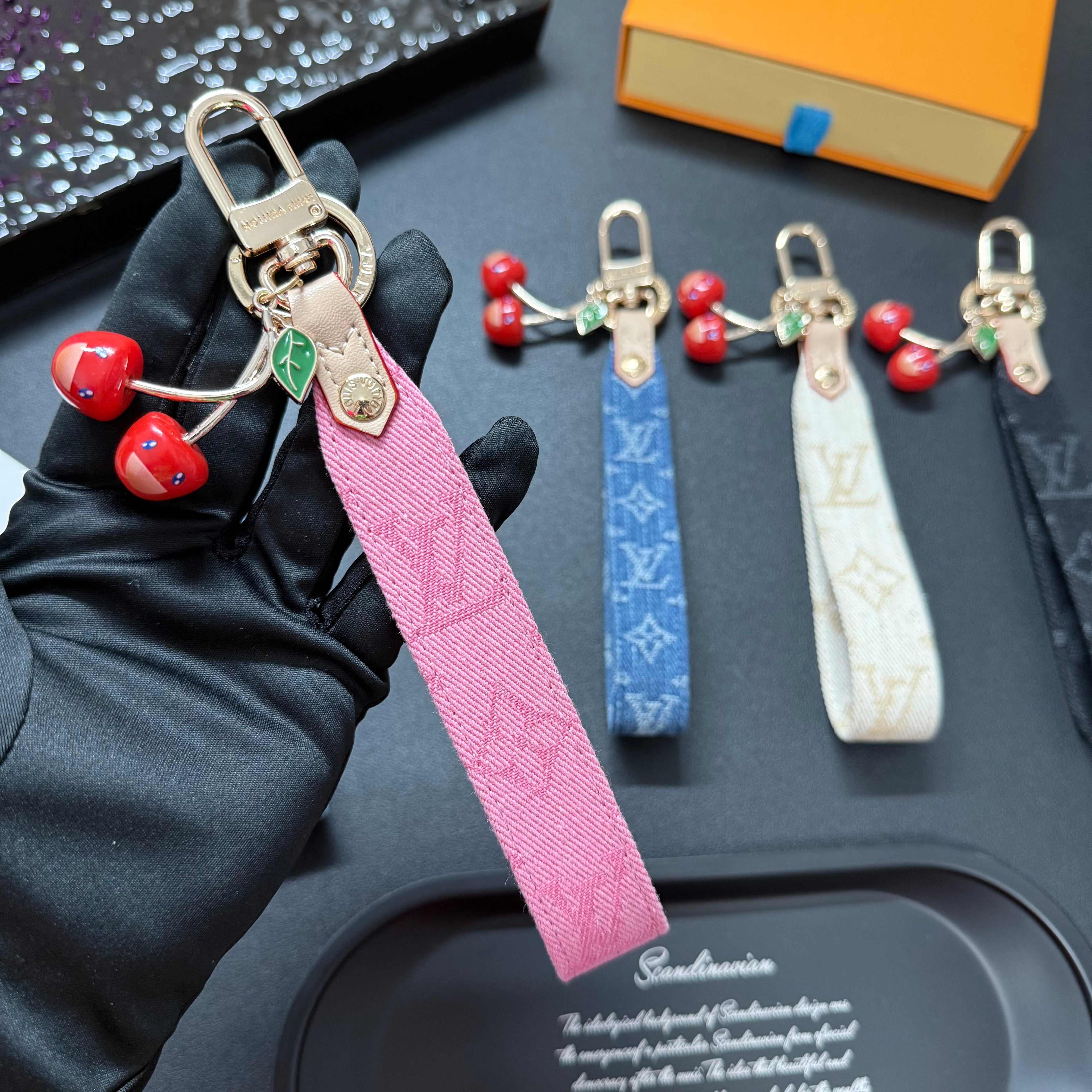 A1Q95E4 Popular bag 's charms accessories