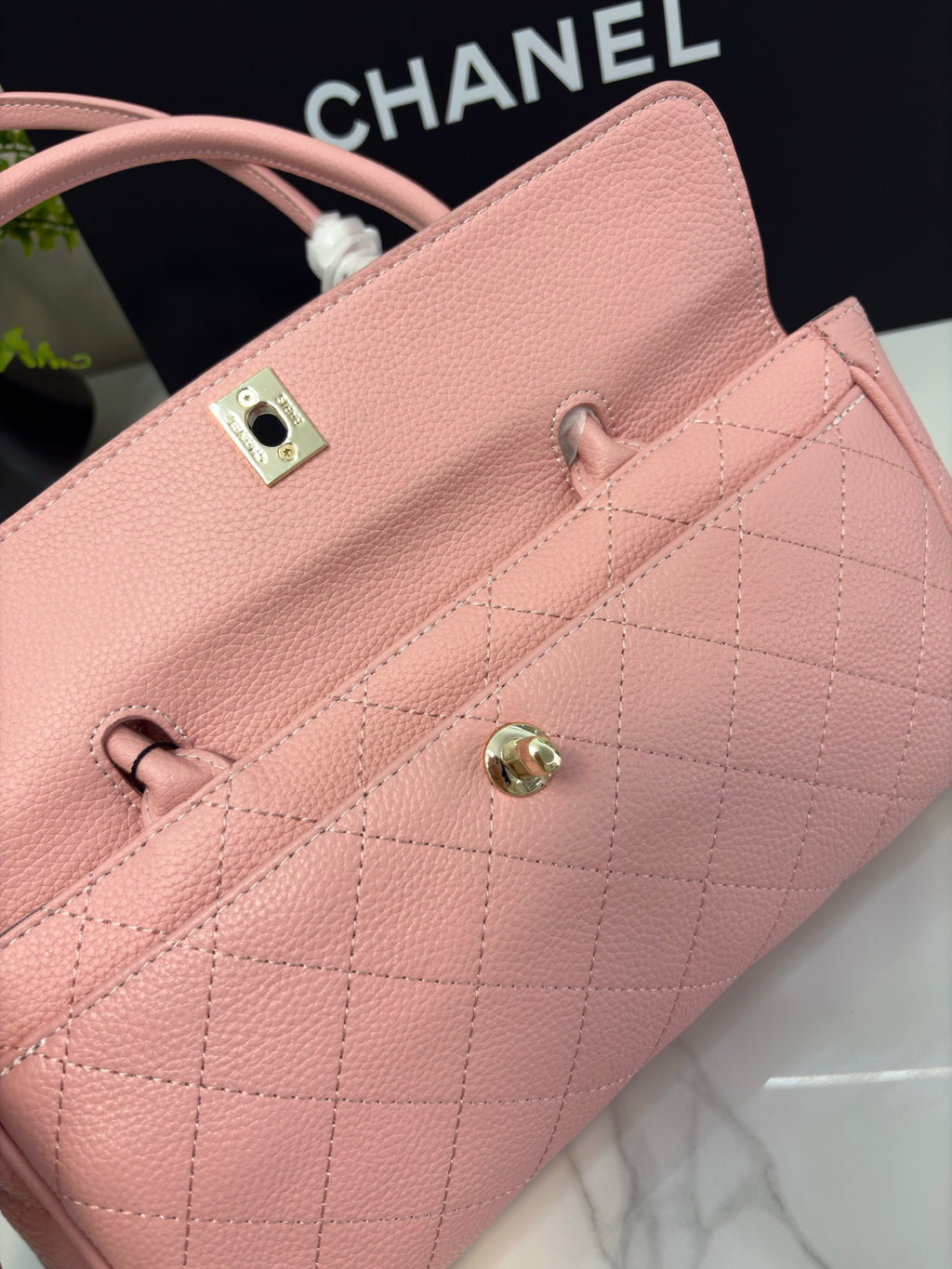 B1P36C79 Popular leather bag
