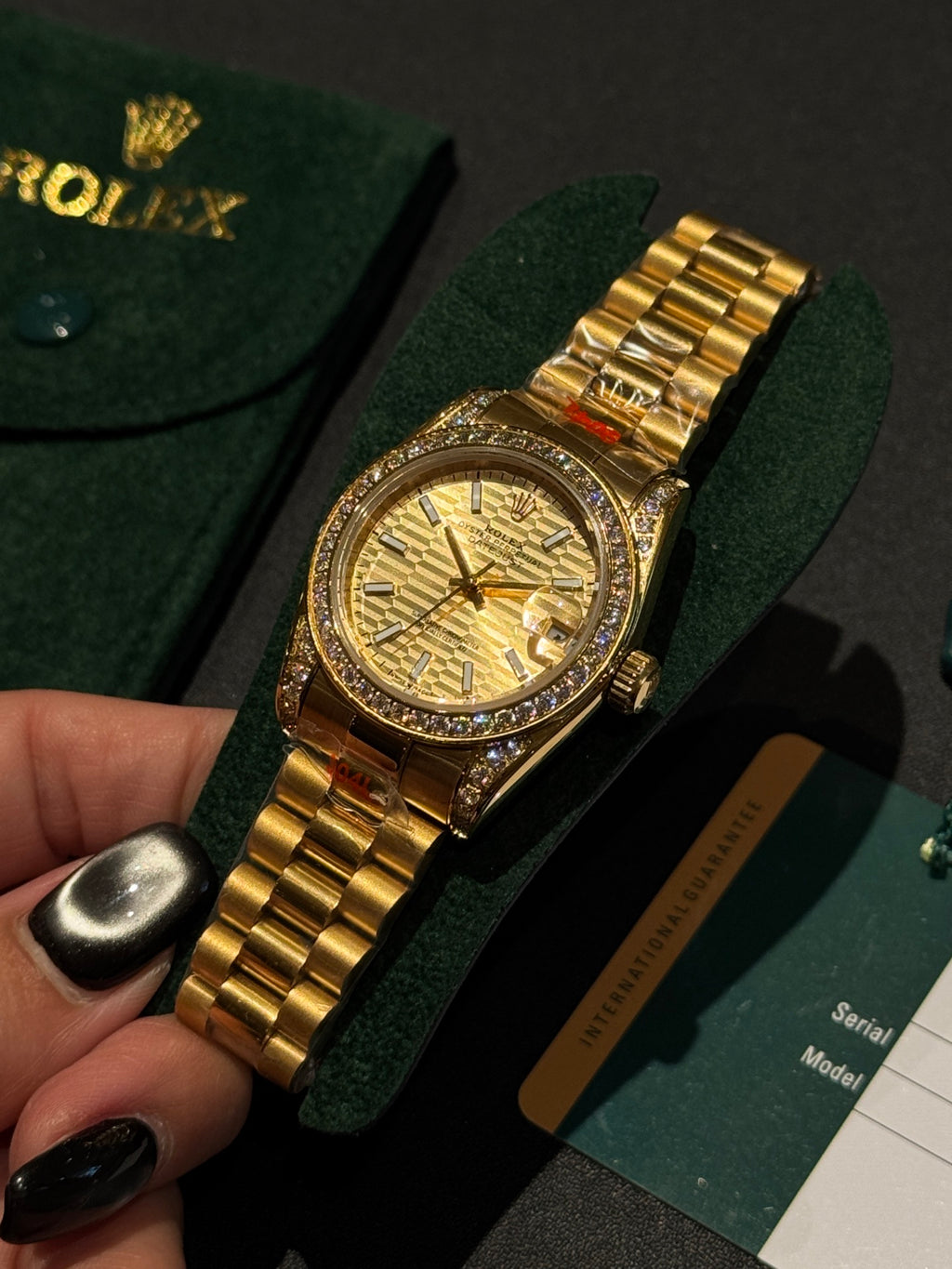 L1R36L15 Popular Watches