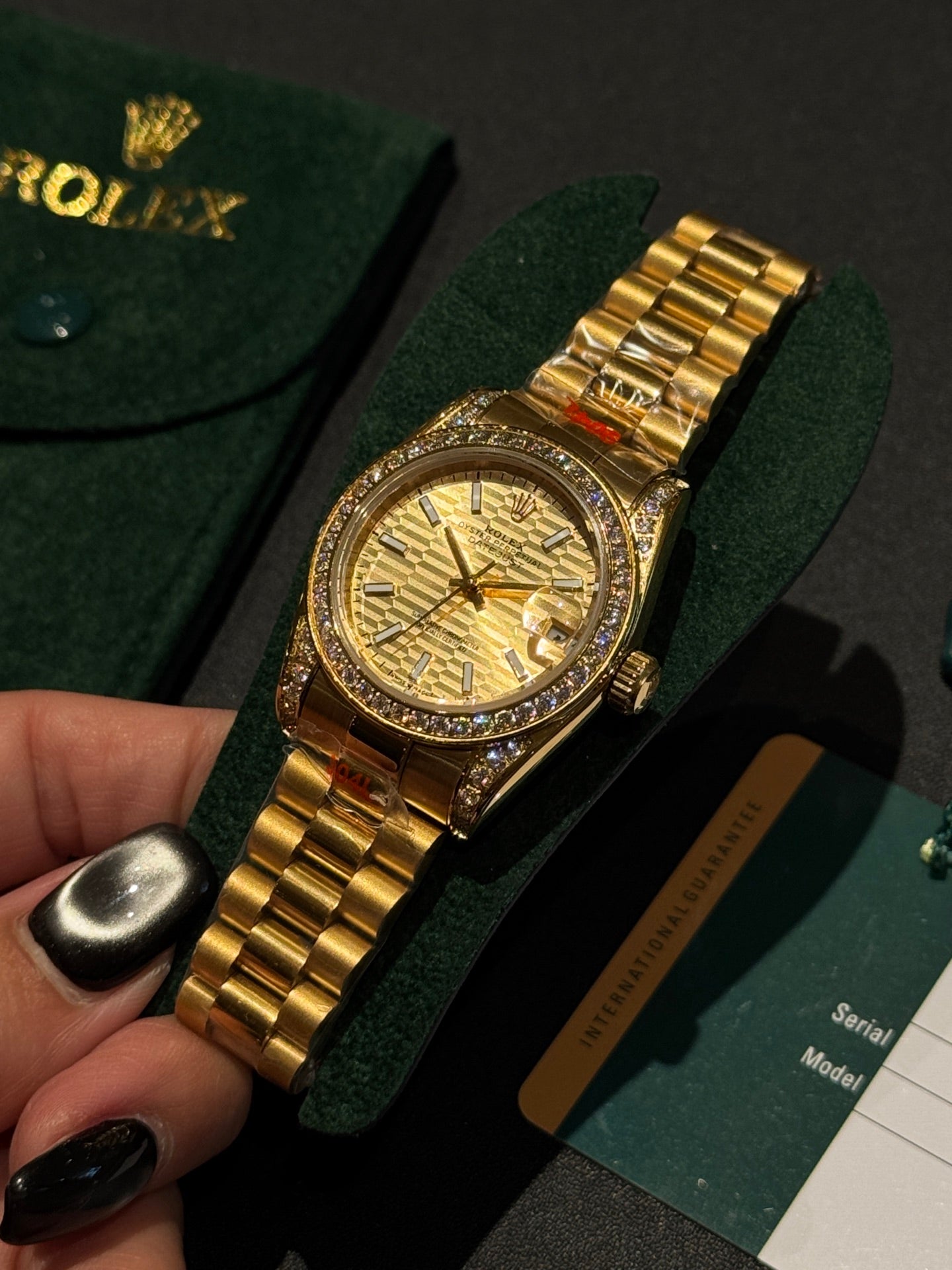 L1R36L15 Popular Watches