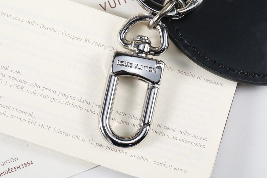 A1Z105E90 Popular bag 's charms accessories