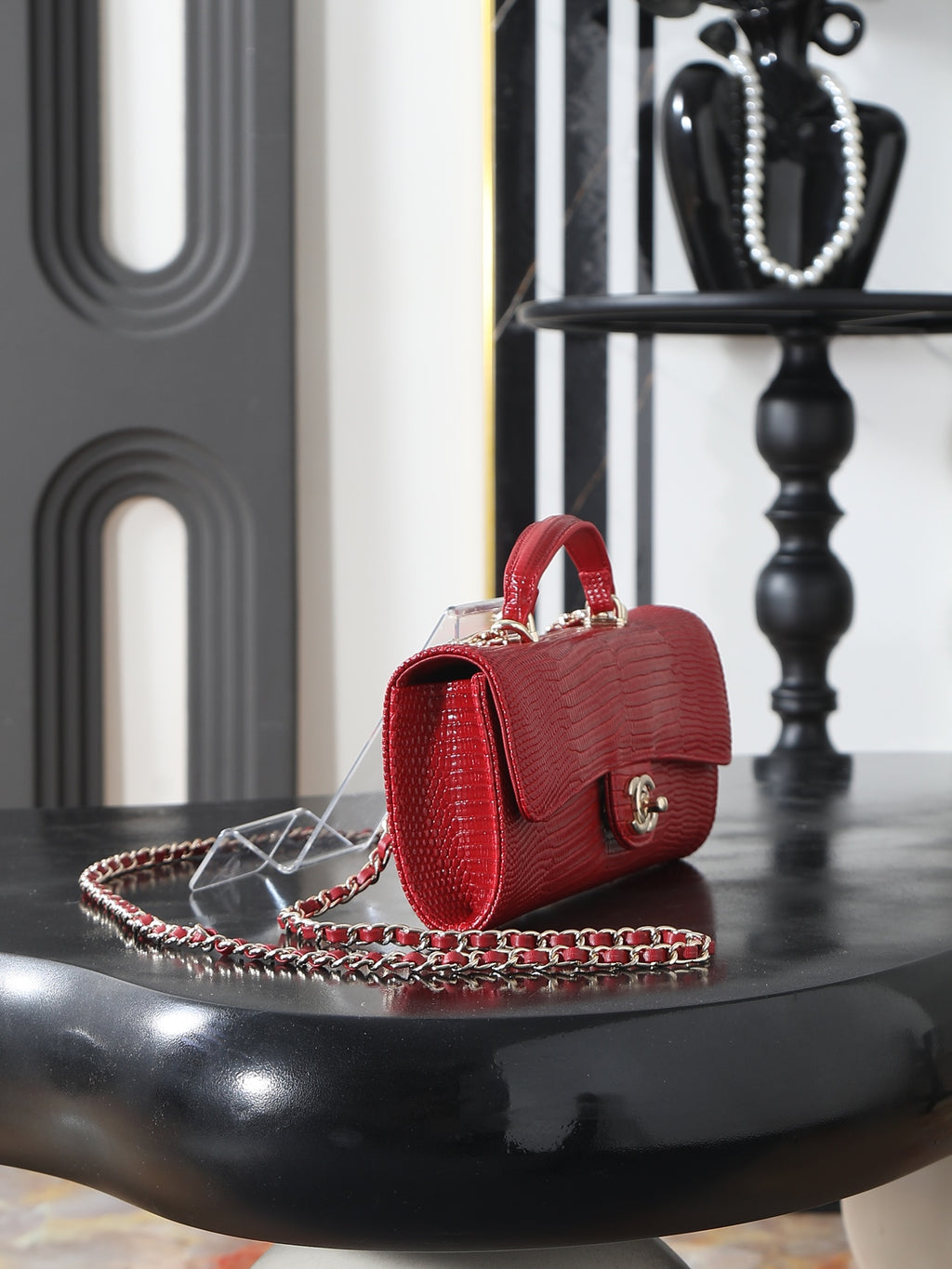 B1R76C23 Popular leather bag
