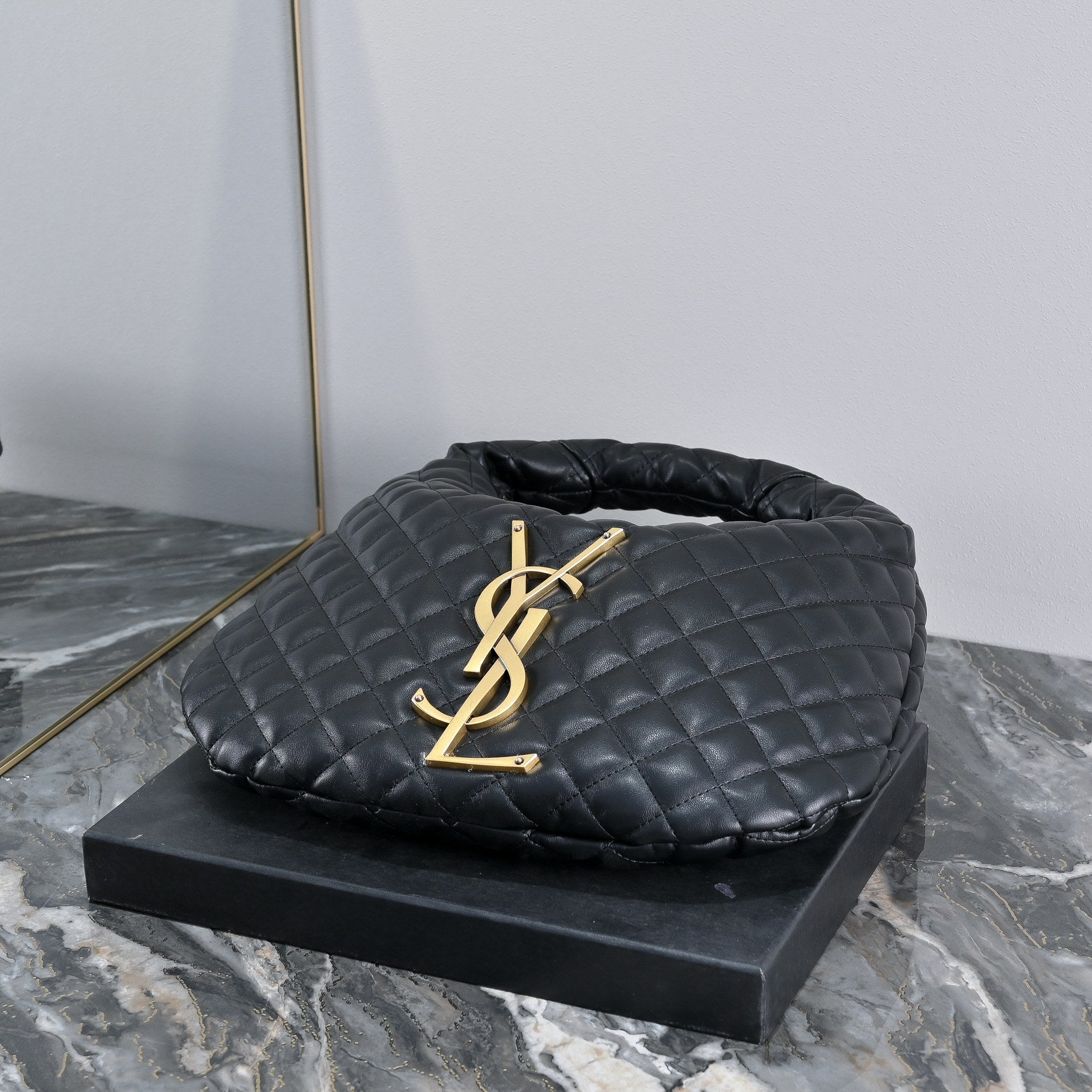 B1N36SL18 Popular  Purse