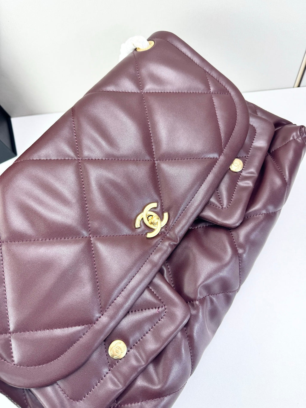 B1P46C13 Popular leather bag