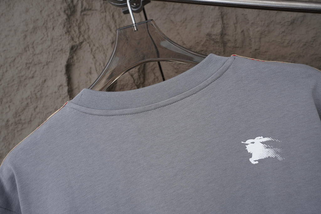 U1R86R7 Popular T-shirts