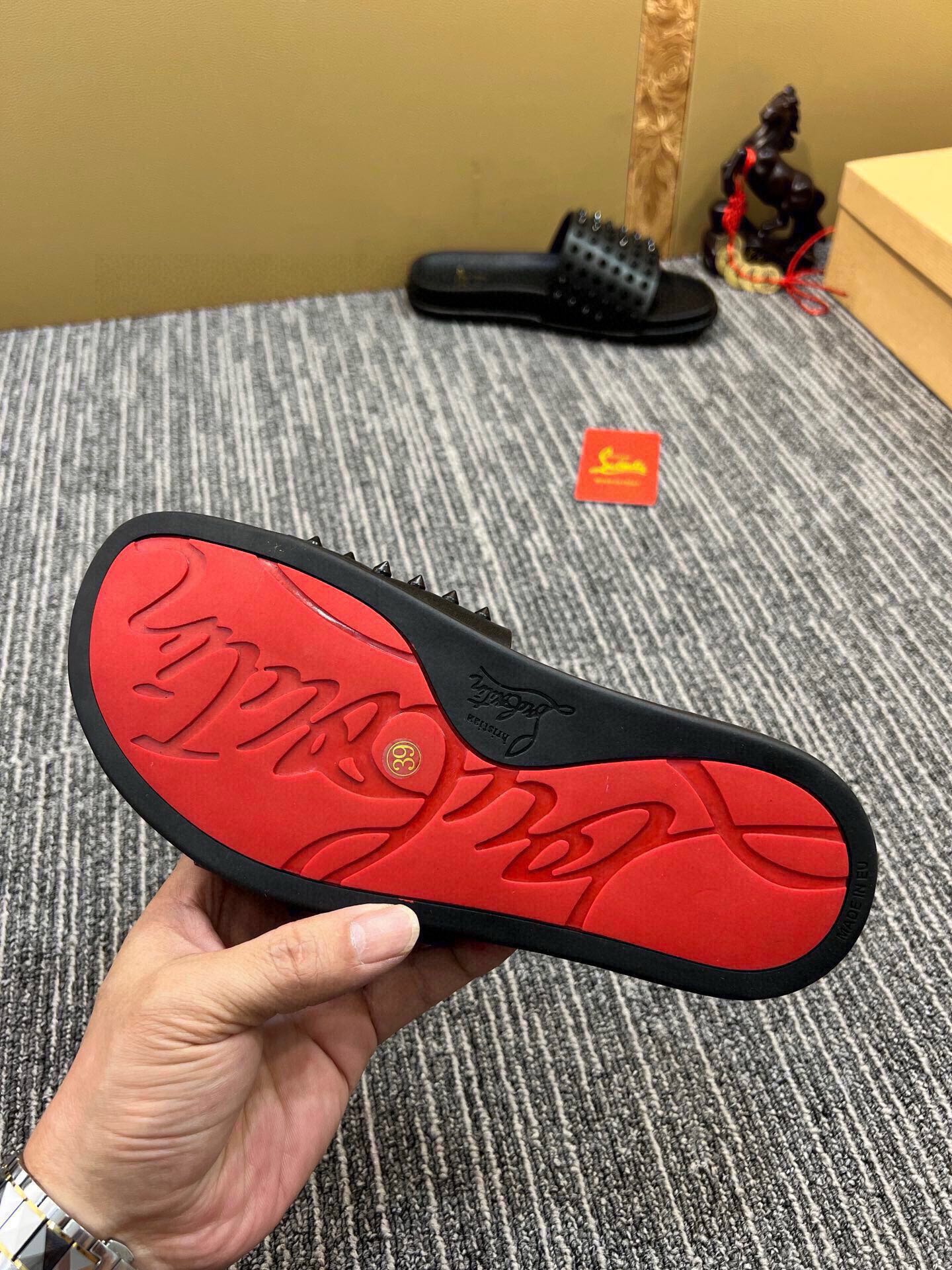 Z5ZA126 Popular slippers