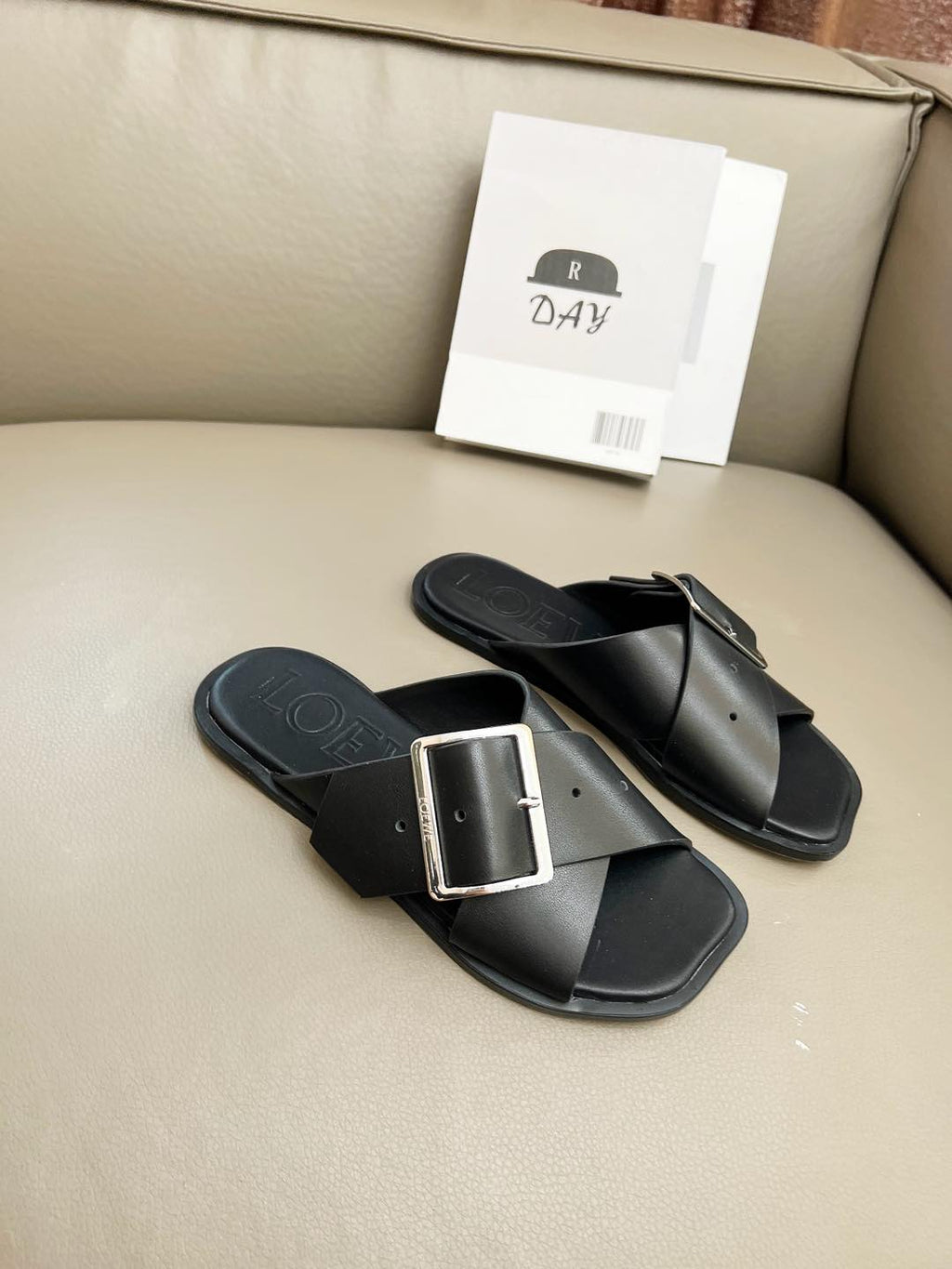 Z2R66A19 Popular high-quality leather shoes