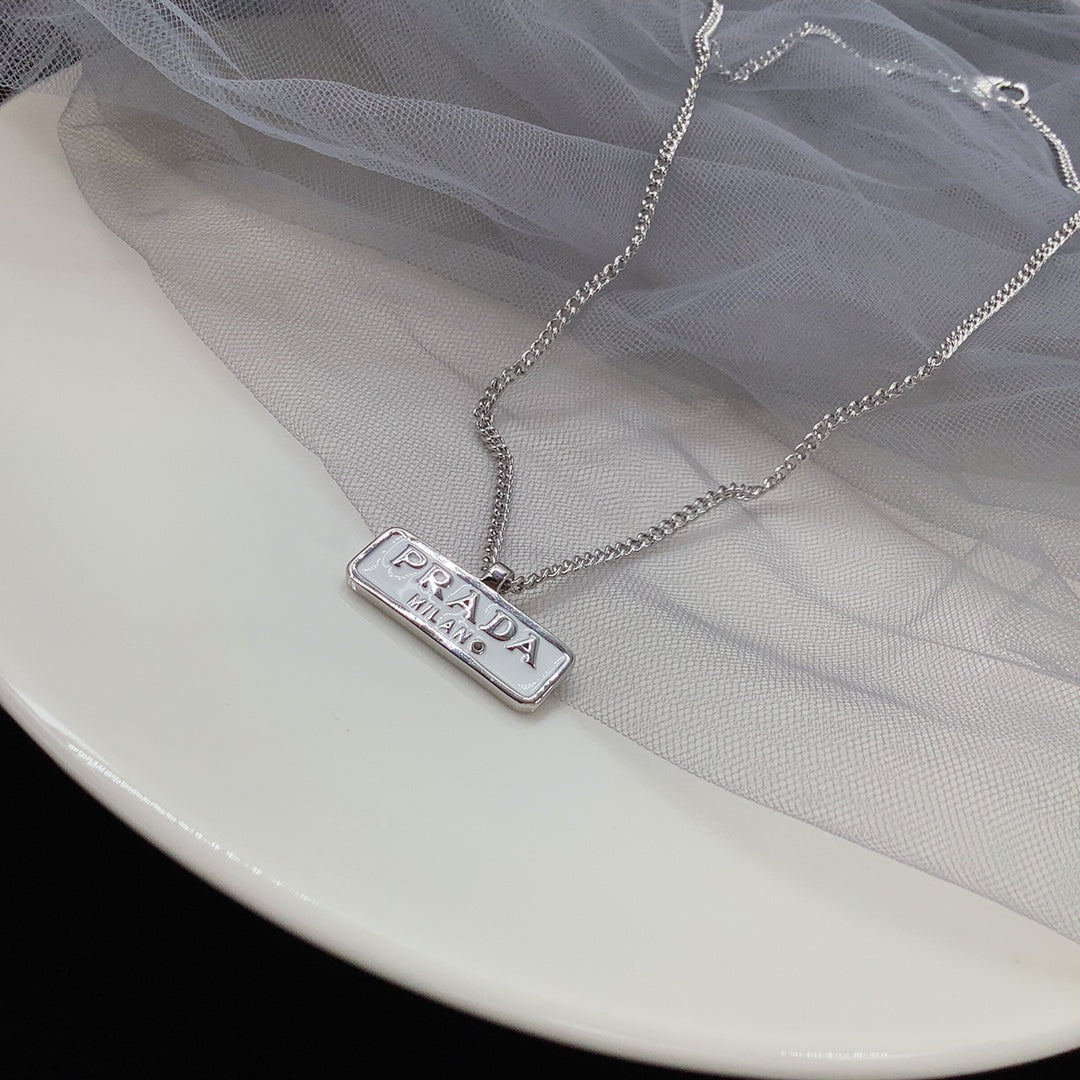 X1R75P93X Popular  Necklace