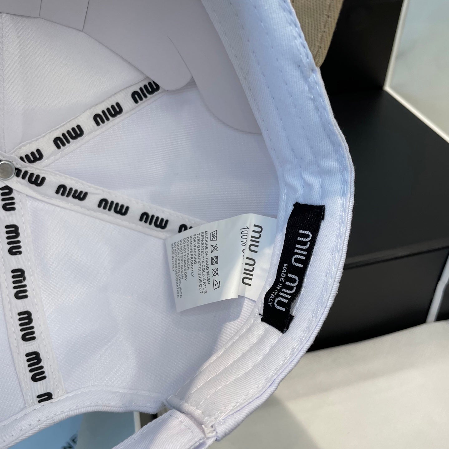 M1Q45A18 Popular  hats