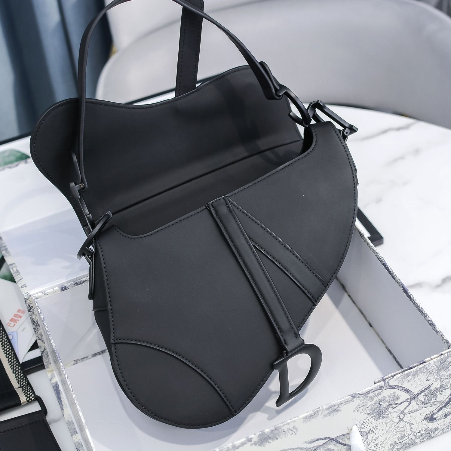 B5X111D10 Popular   leather bag 