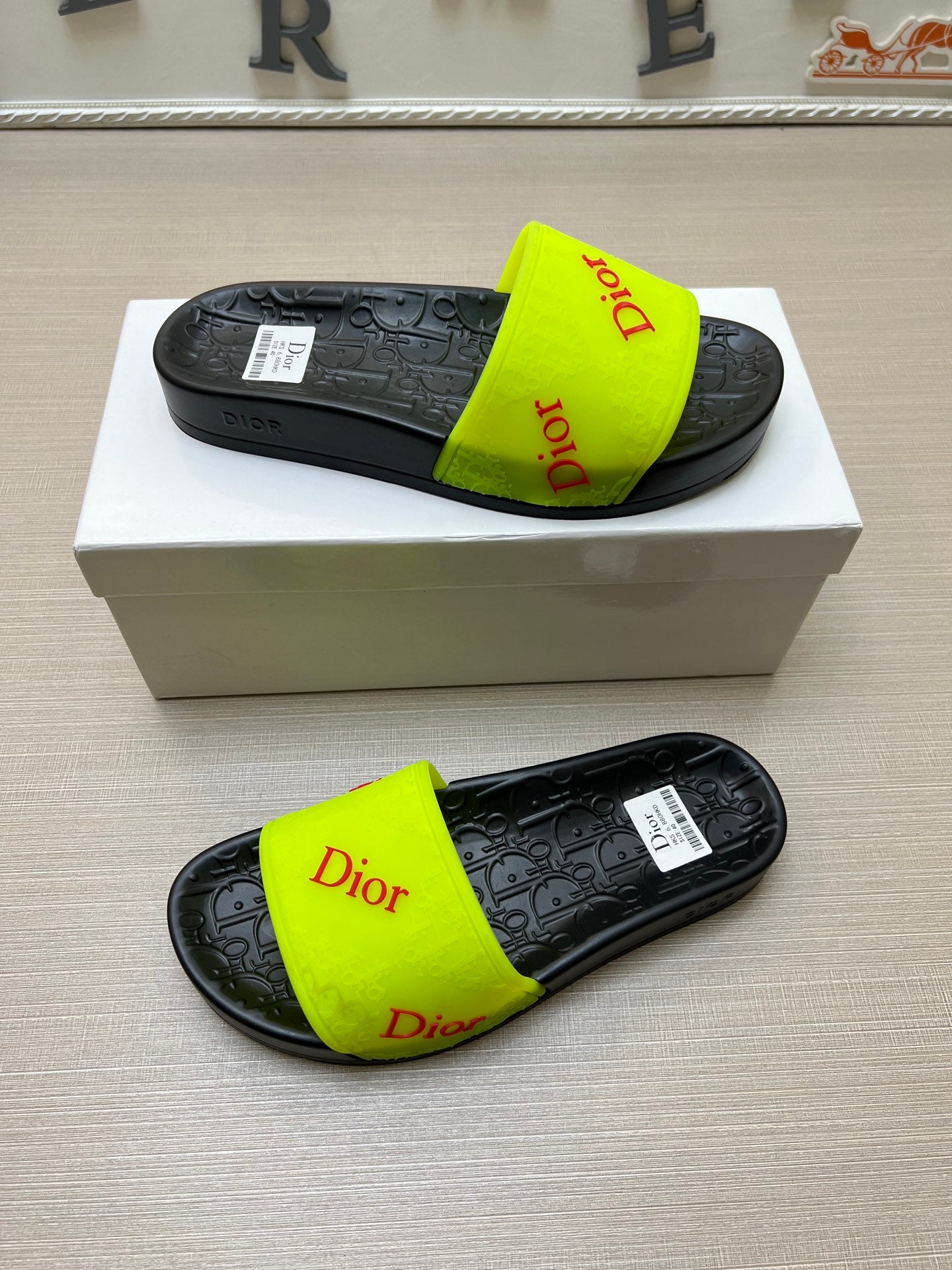 Z5Z35D277 Popular Slippers