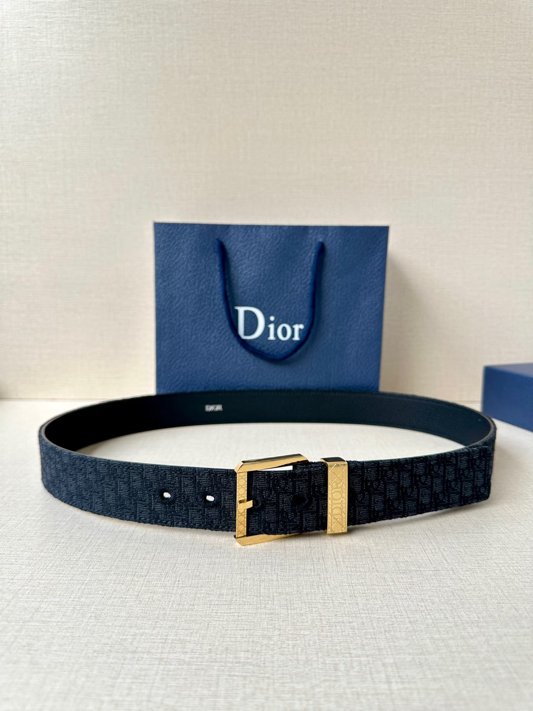 P1W15D156 Popular High quality belt With full package