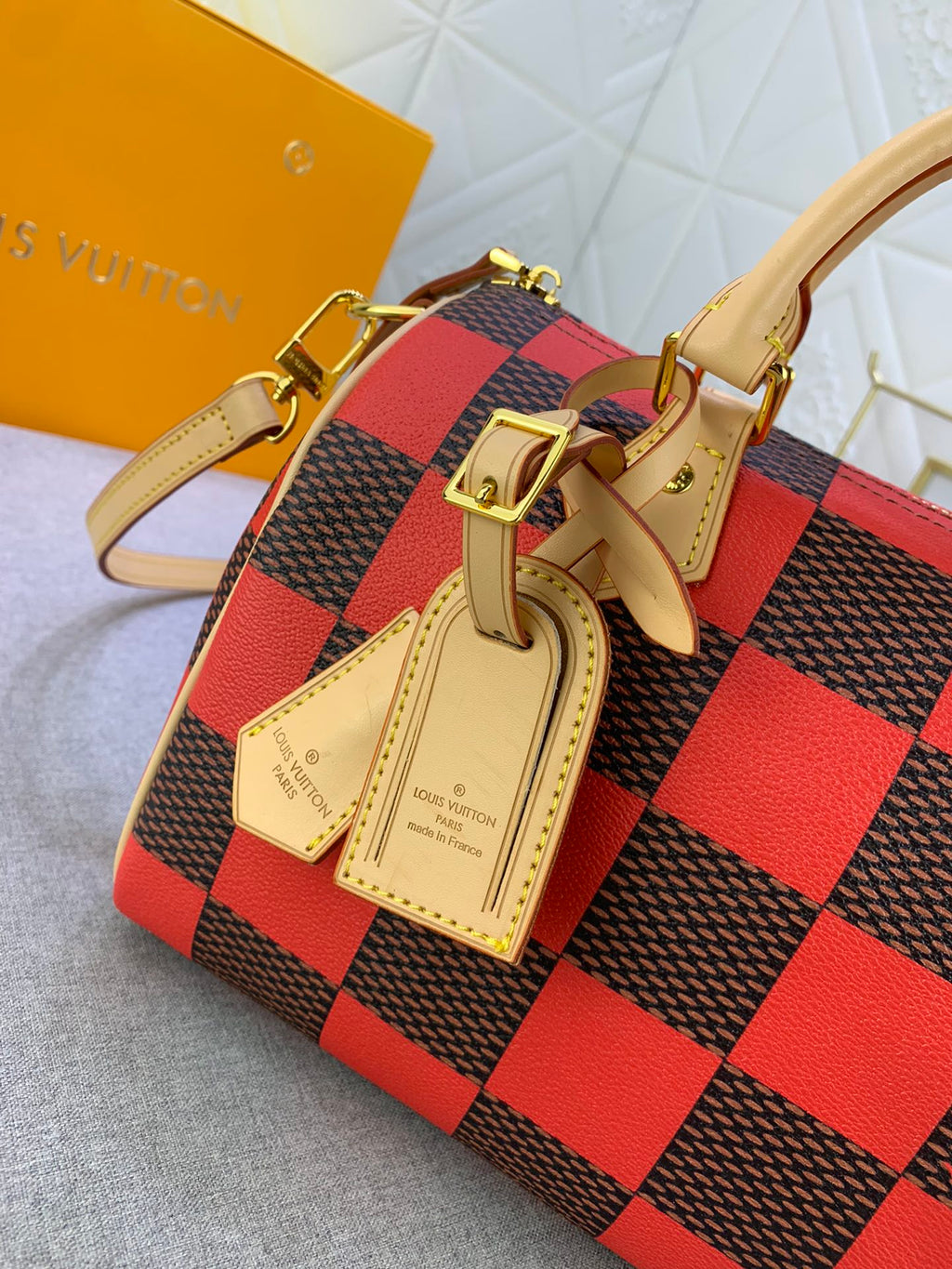B12X44E269 Popular  leather bag 