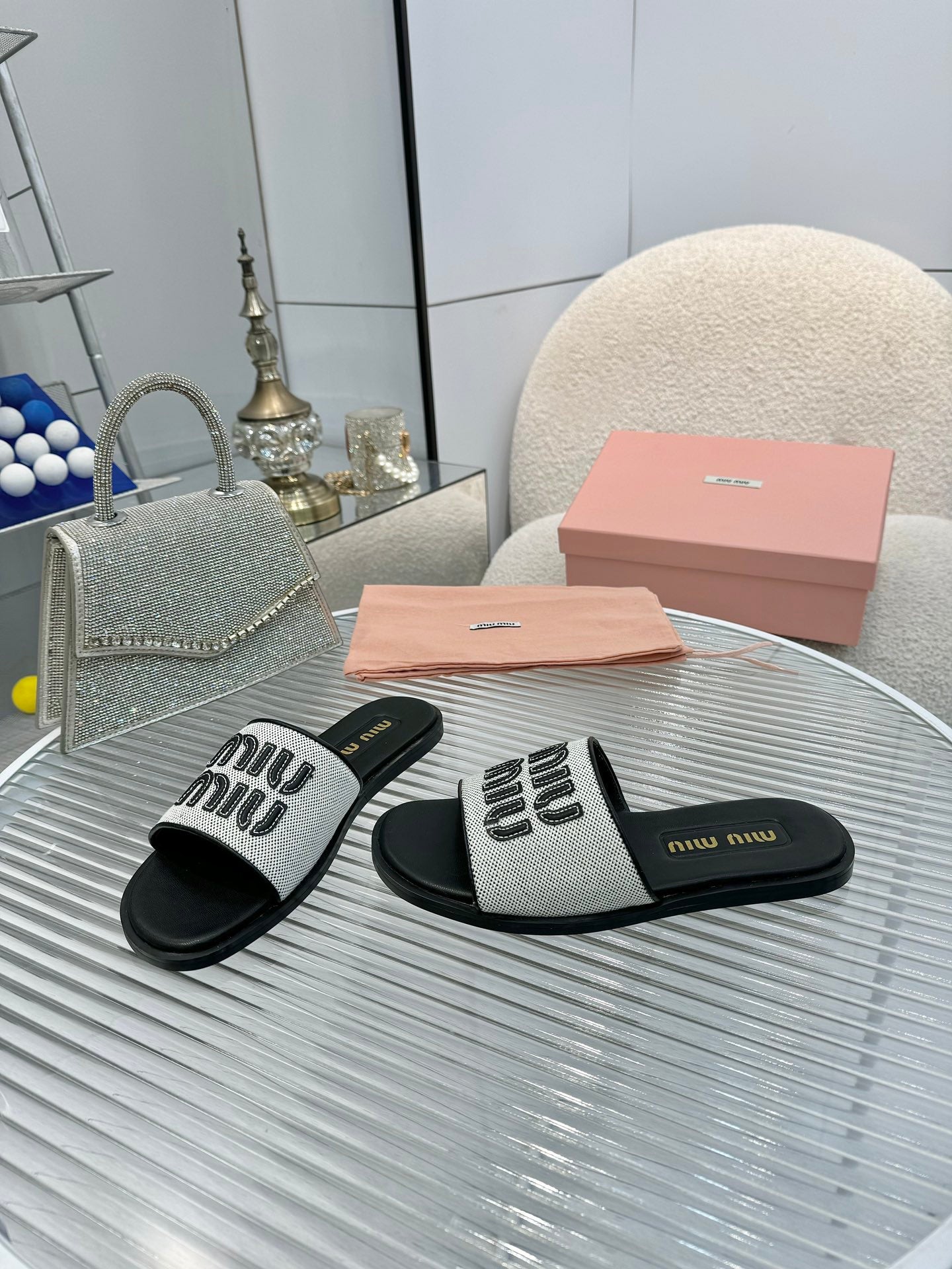 Z2N75E34  Popular leather shoes
