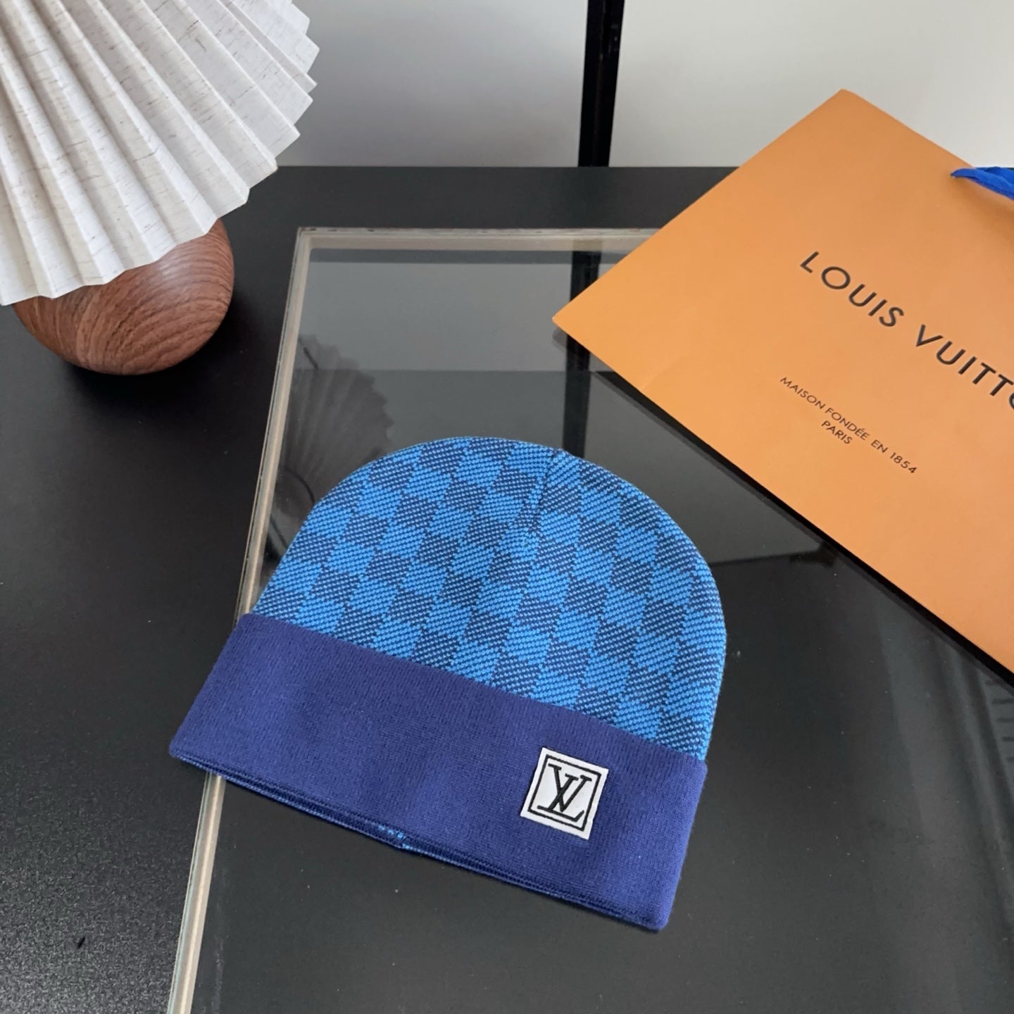 M1R86E18 Popular hats