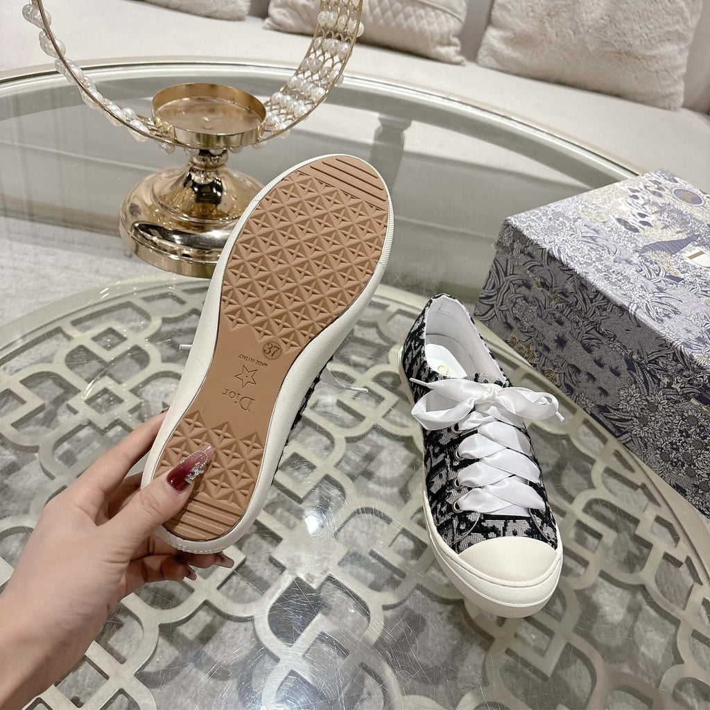 Z2Z85D59 Popular high-quality shoes