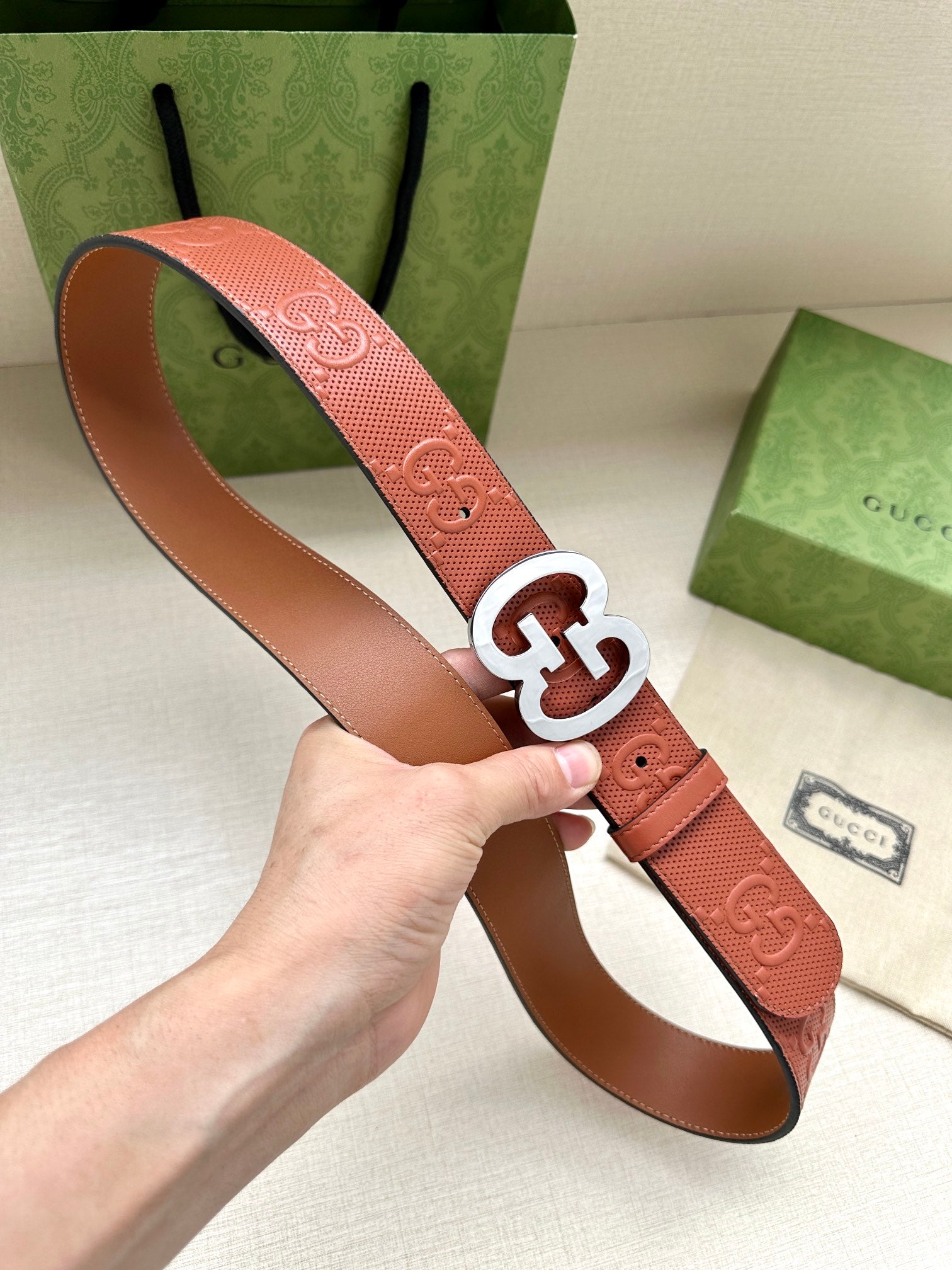 P1R55B230 Popular   High quality belt With full package