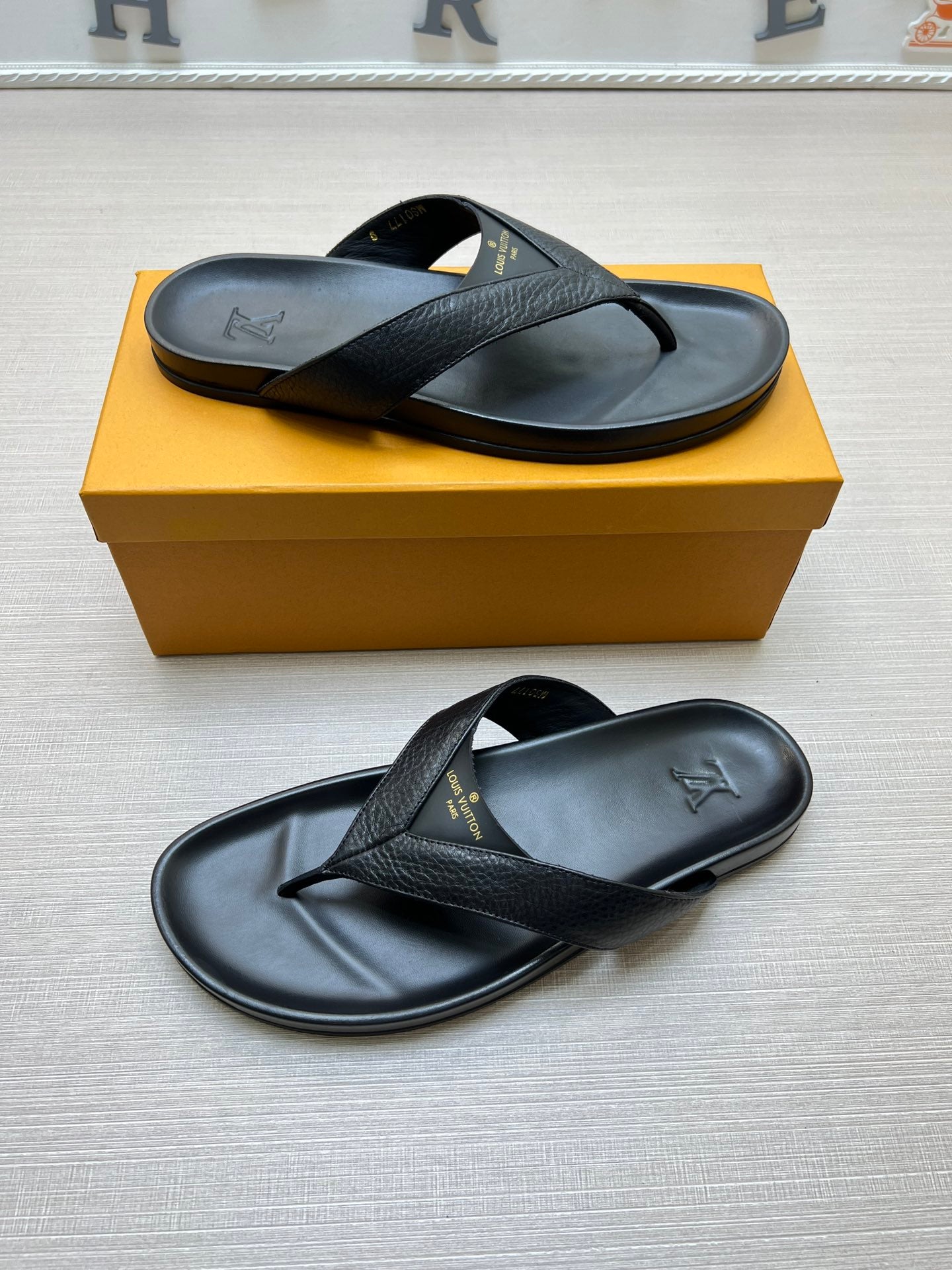 Z5ZE85 Popular slippers